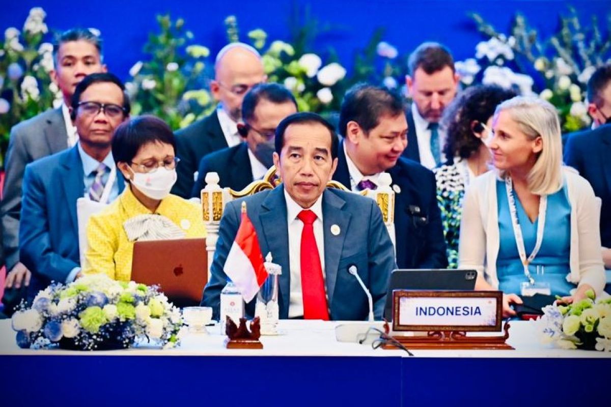 Presiden Jokowi dorong Asia Timur perkokoh fondasi perdamaian Indo-Pasifik