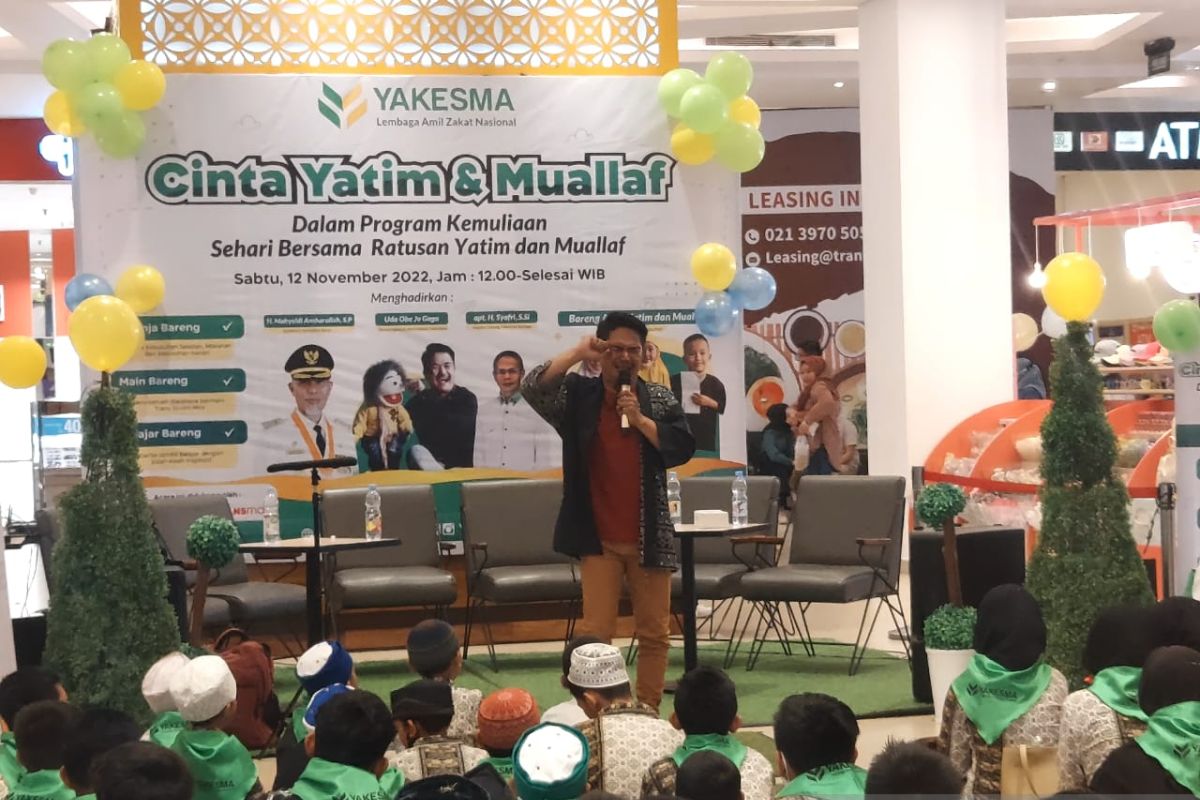 Ratusan anak yatim belanja bareng di mall bersama Yakesma