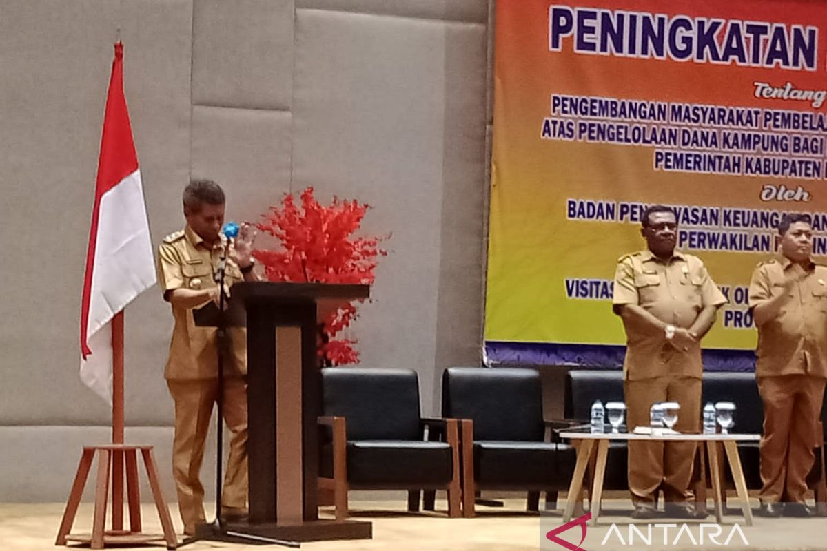 Seratusan kepala kampung Biak Numfor mendapat pembelajaran antikorupsi