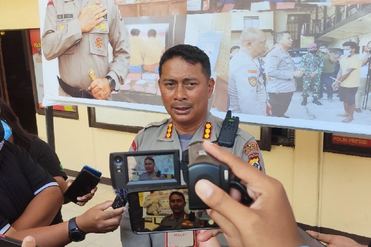 Polisi tetapkan dua mahasiswa Uncen tersangka serang petugas saat demo