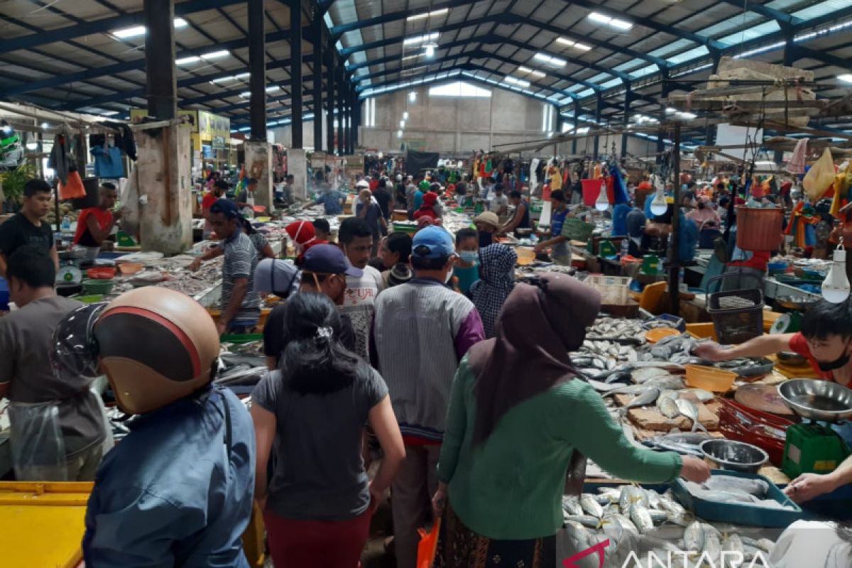 Pemprov Kepri gelar pasar murah cegah inflasi