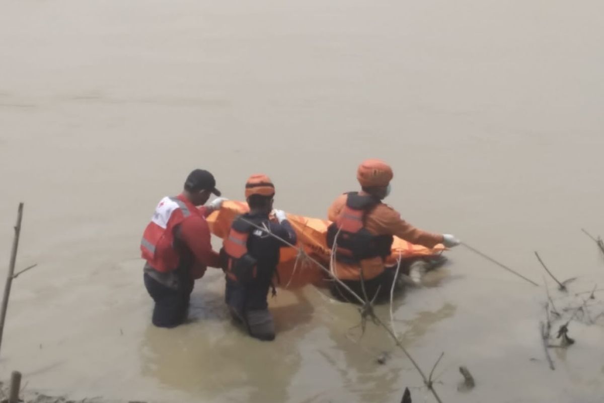 Ada mayat tanpa identitas di Sungai Lusi Grobogan