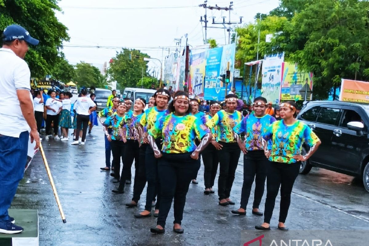 Plt Sekda Biak buka lomba tarian Yospan jalan