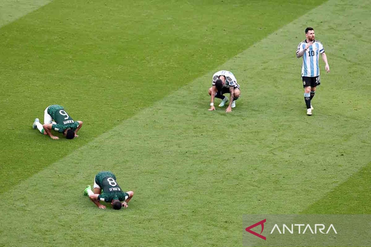 Rekor fantastis 36 laga tak terkalahkan Argentina terhenti di tangan Arab Saudi 2-1