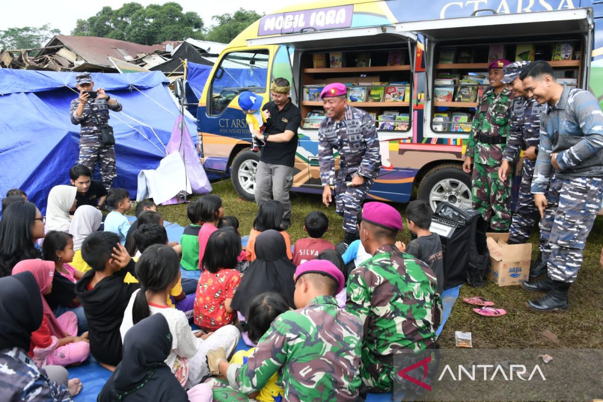TNI AL bantu pendampingan trauma "healing" korban gempa Cianjur
