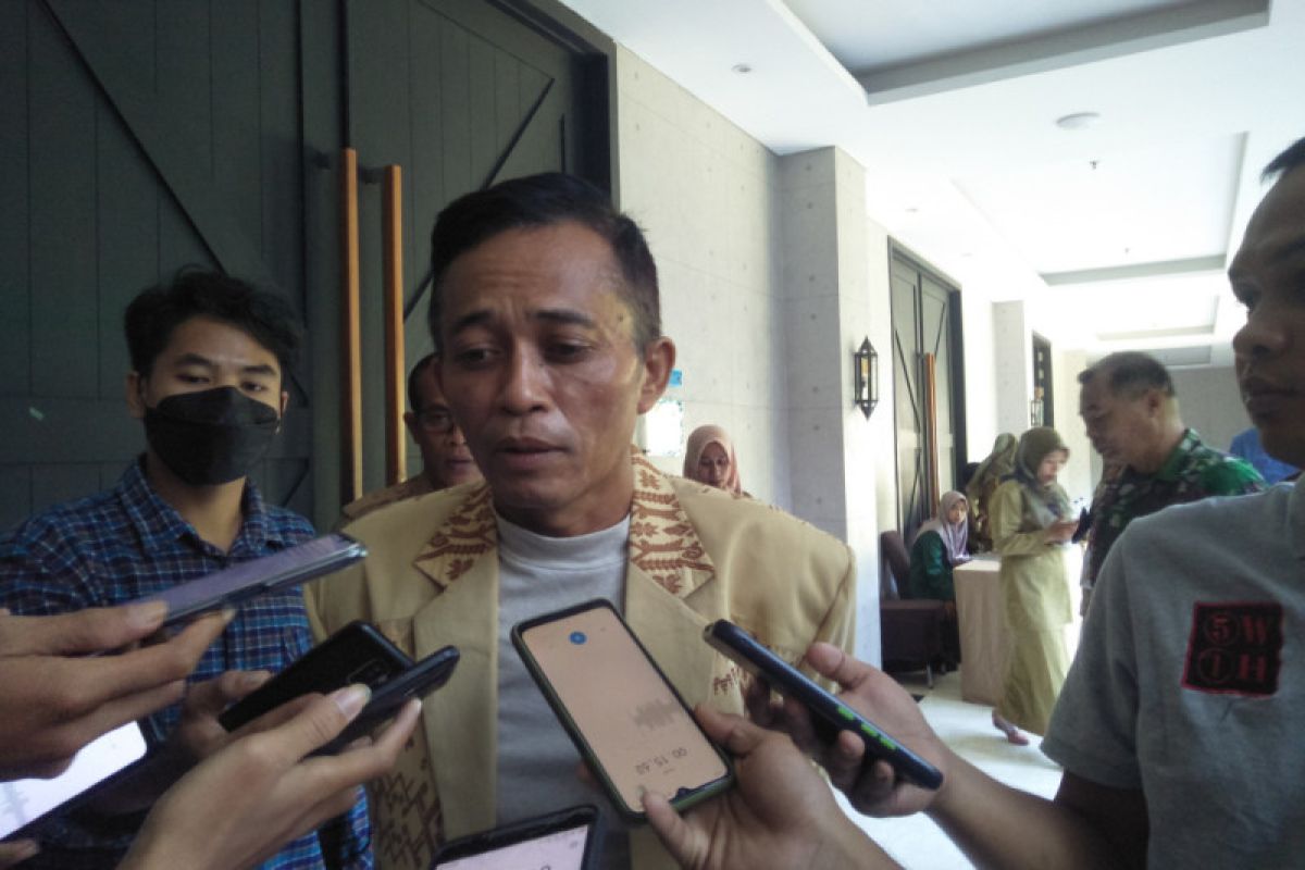 Bupati Lombok Tengah meminta guru berinovasi