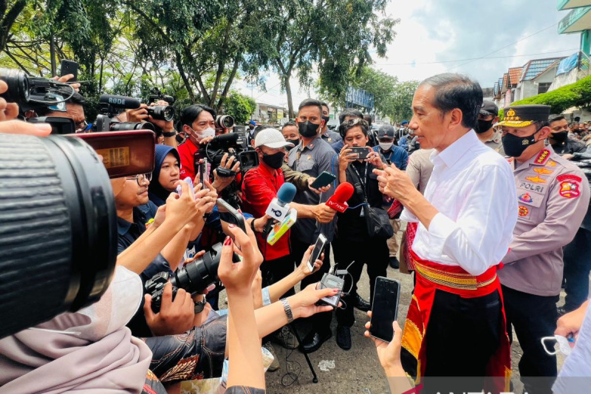 Jokowi: Dukungan masyarakat Dayak sangat dibutuhkan dalam pembangunan IKN