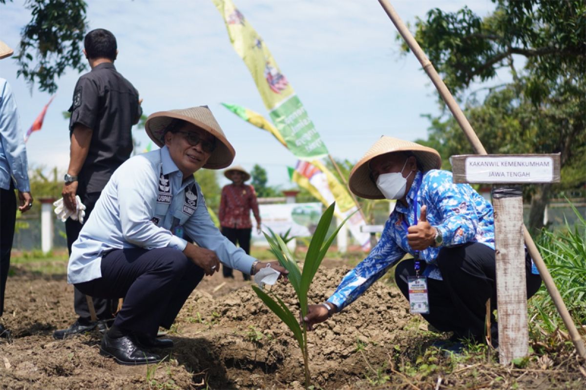 Kemenkumham perkuat sektor pertanian di Lapas Terbuka Kendal