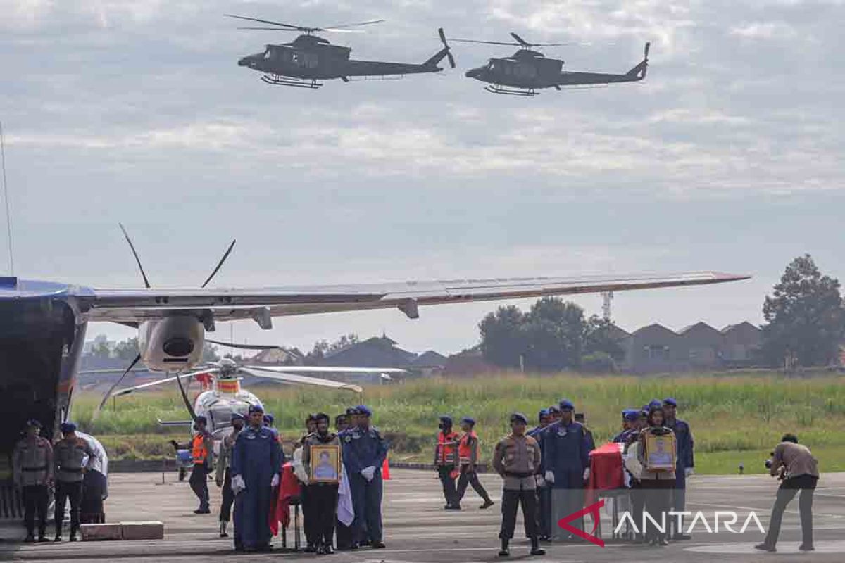 Baca, gugatan UU Pemilu hingga Brigadir J