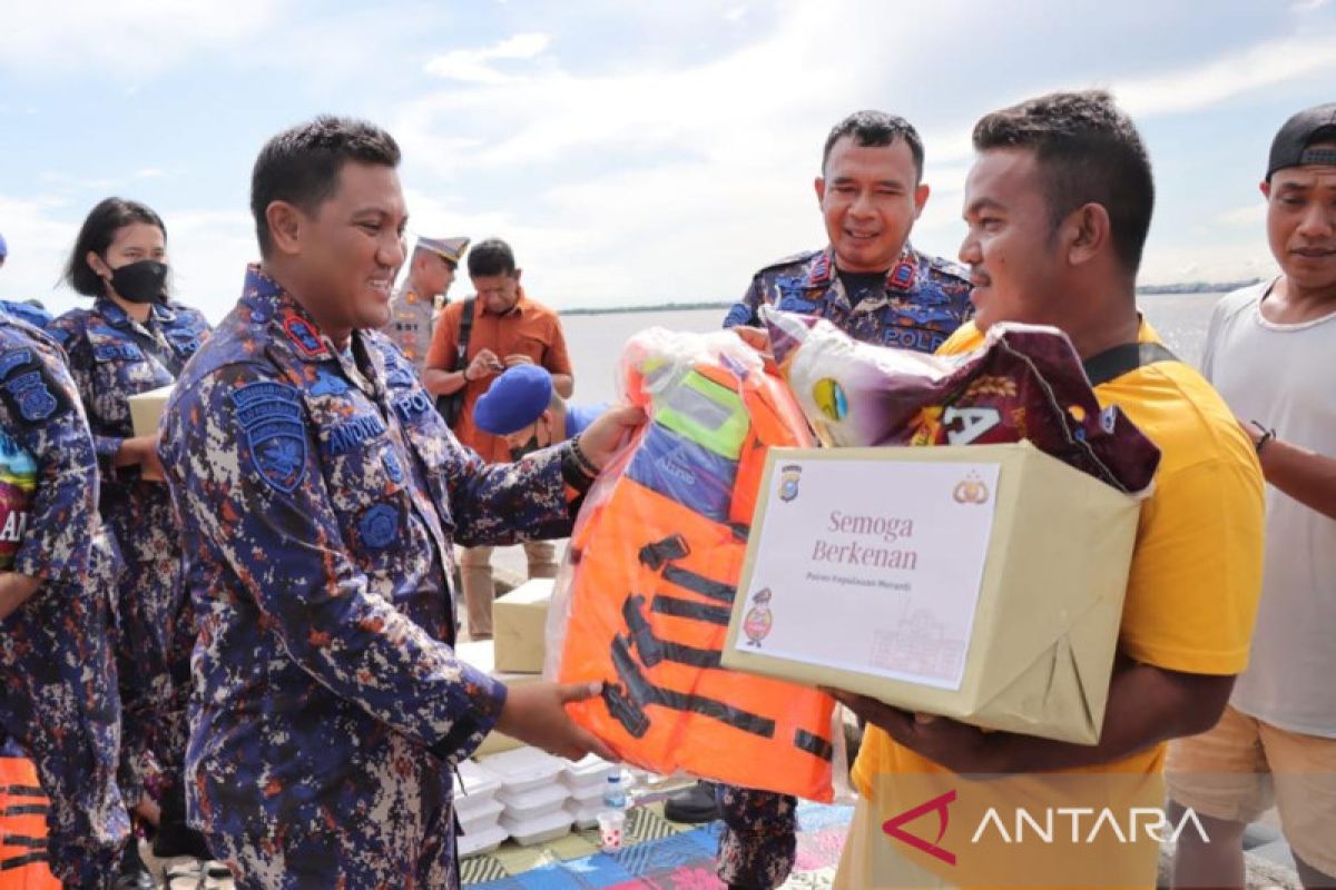 Peran nelayan sangat diperlukan untuk awasi tindak kriminal di laut