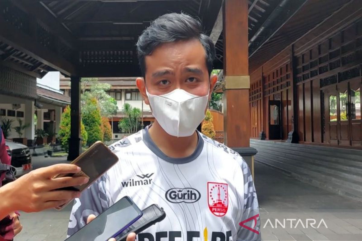 Gibran tetapkan UMK Surakarta 2023