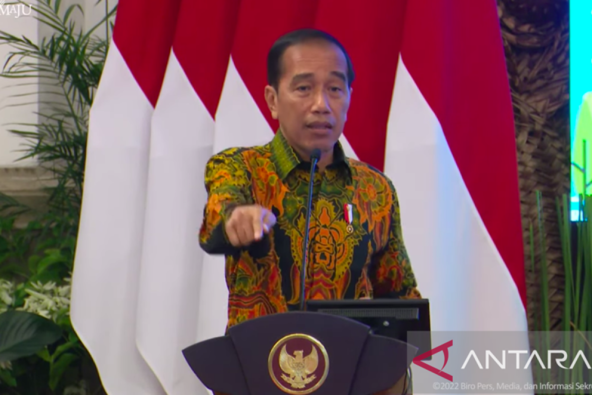 Presiden Jokowi sebut 60 persen kendaraan listrik akan bergantung ke baterai RI