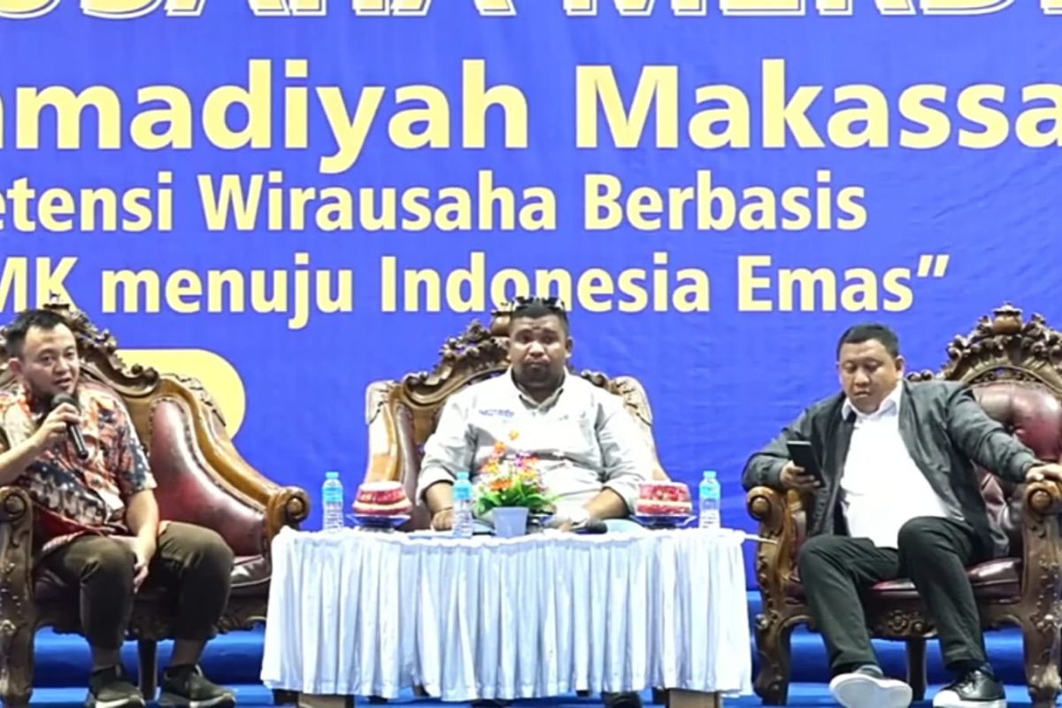 Kadin dan KPMI Makassar motivasi mahasiswa berwirausaha di Expo WMK