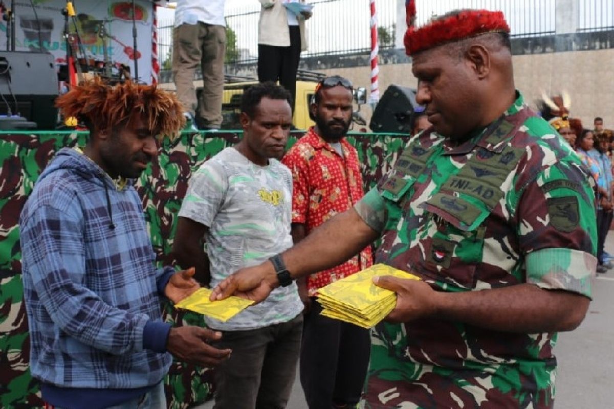 Grup Naiwa juarai festival musik akustik di Wamena