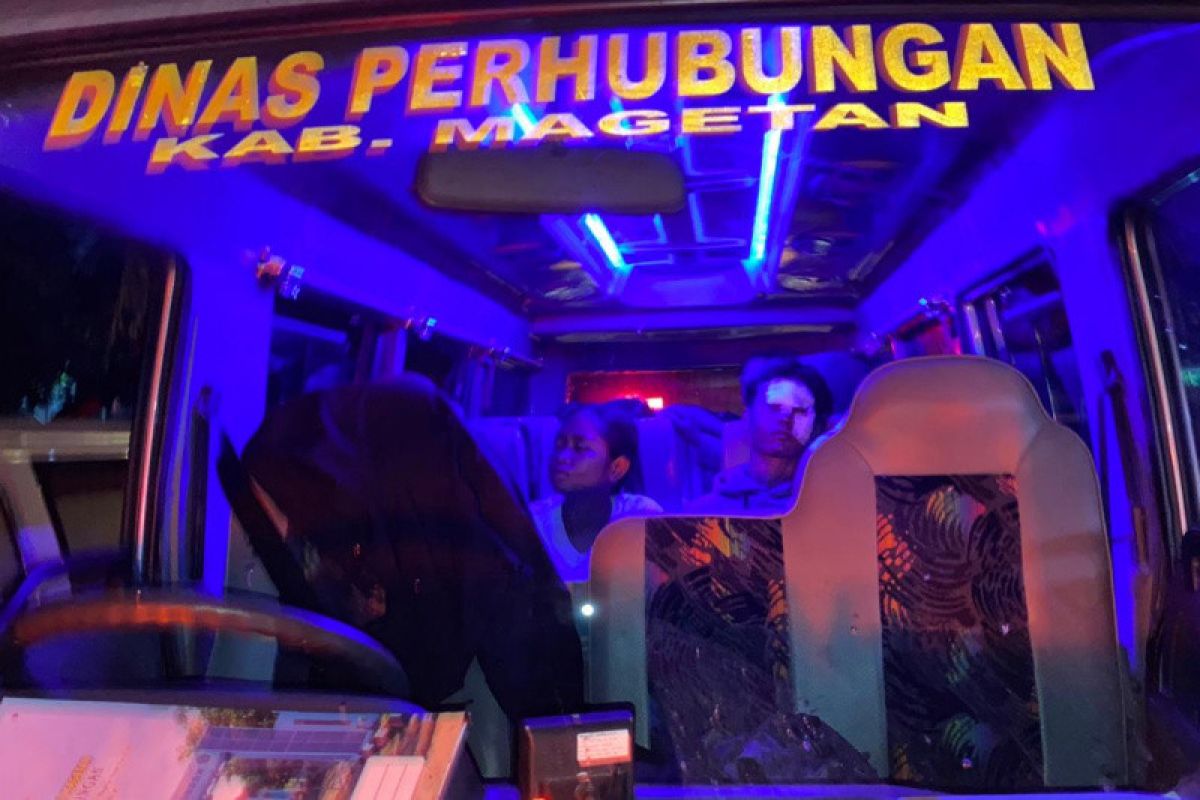 Warga Manyaran korban kecelakaan bus di Magetan tiba di Semarang