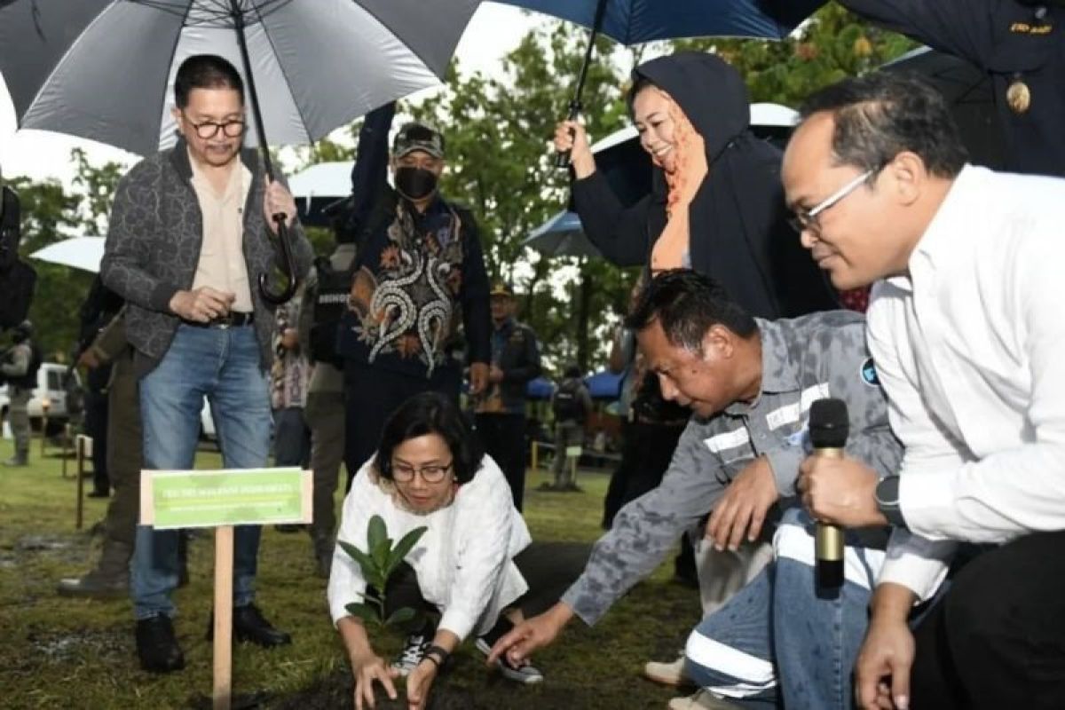 Sri Mulyani sebut pembangunan jalan dan kantor pemerintah pakai tailing Freeport