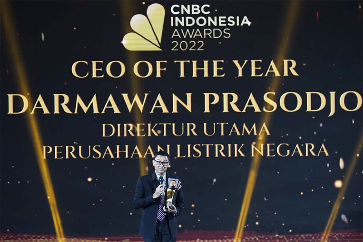 Jalankan visi menteri BUMN, Dirut PLN dinobatkan jadi CEO of The Year