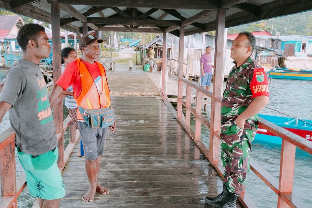 Koramil Supiori Selatan lakukan pemantauan di Pelabuhan Korido