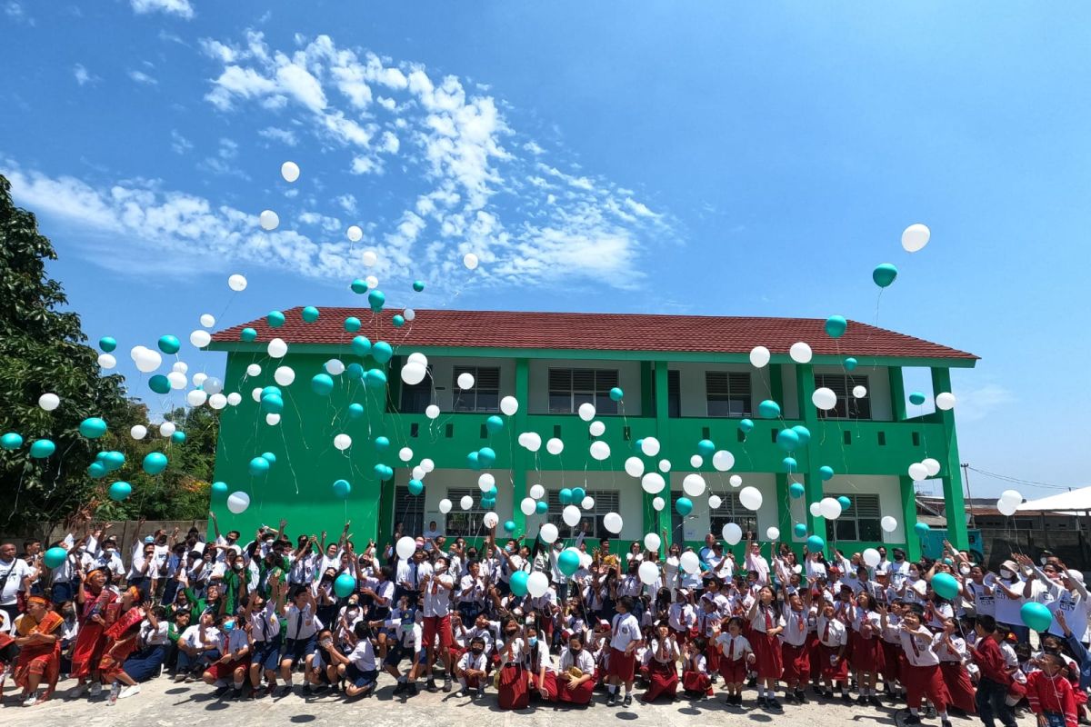 Pendiri ERHA mendirikan SMK Wahana Tegal Angus