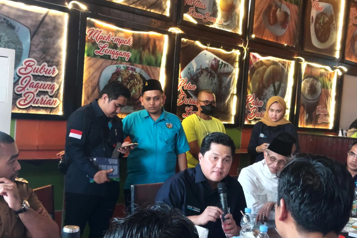 Menteri BUMN Erick Thohir menjawab pertanyaan soal jadi capres 2024