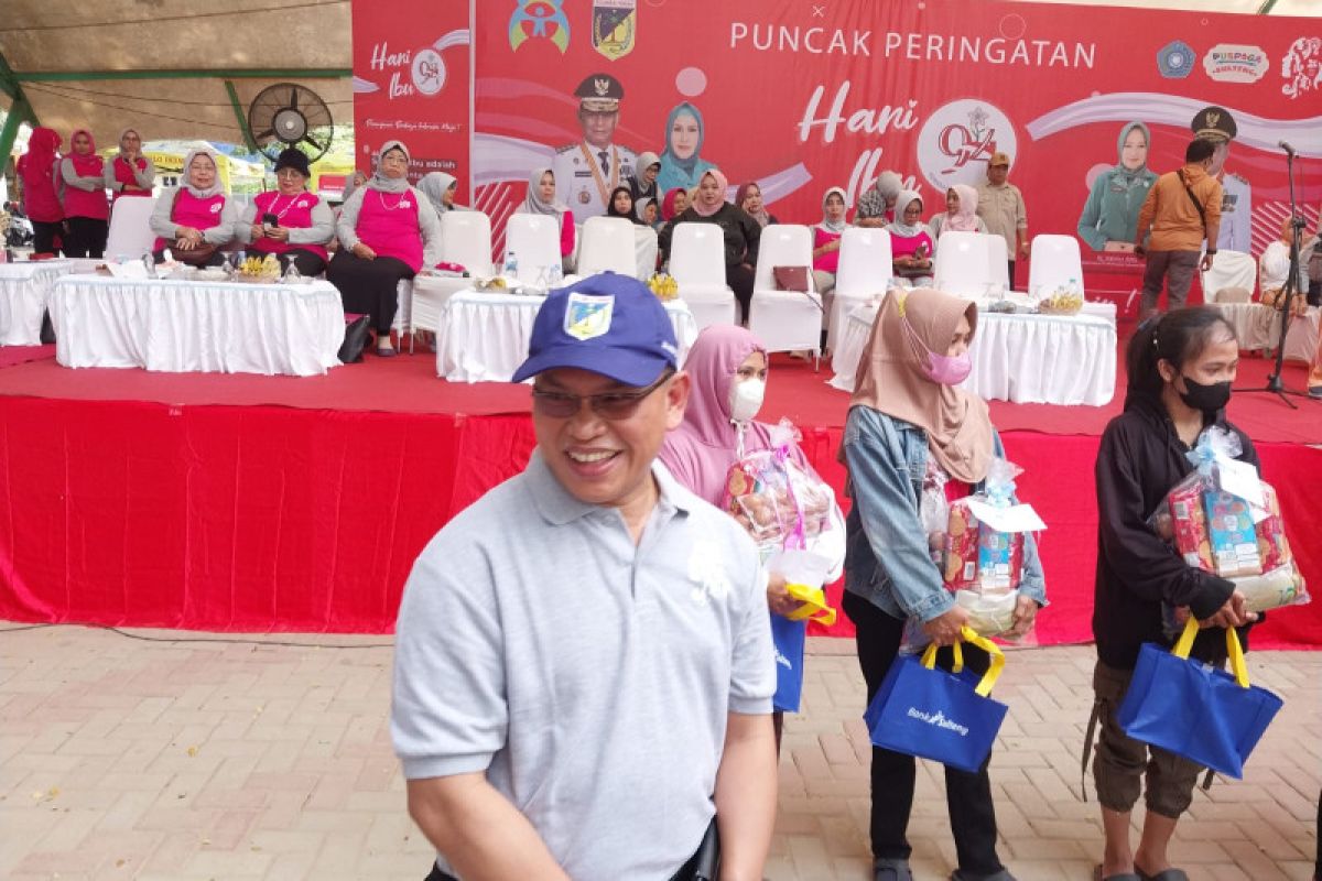 Gubernur  ajak perempuan tingkatkan peran bangun Sulteng lebih baik