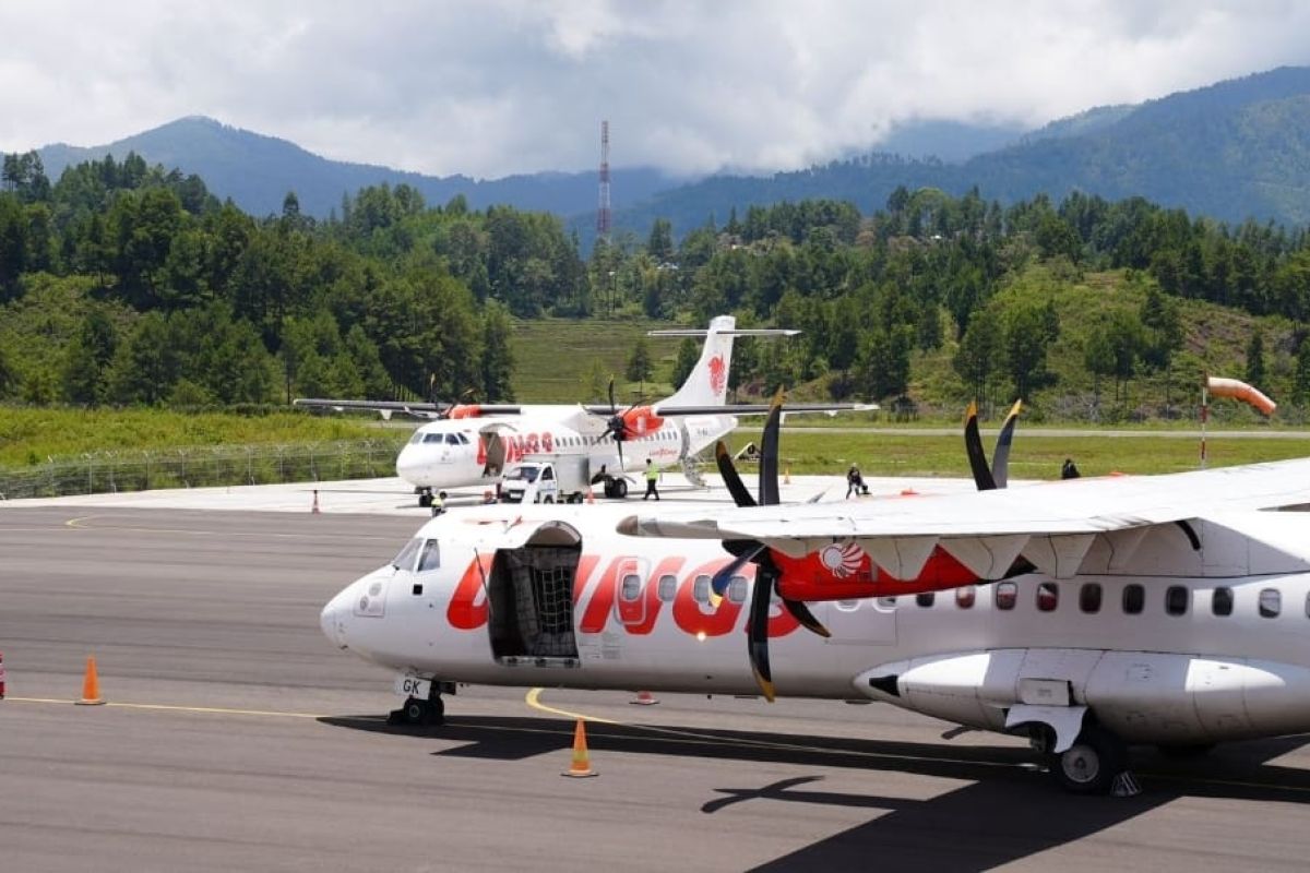 Penumpang bercanda bom, Wings Air Semarang-Ketapang terlambat terbang