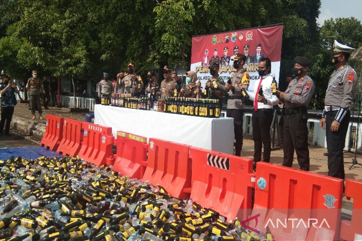 3.191 botol minuman keras dimusnahkan Polres Batang cegah kriminalitas