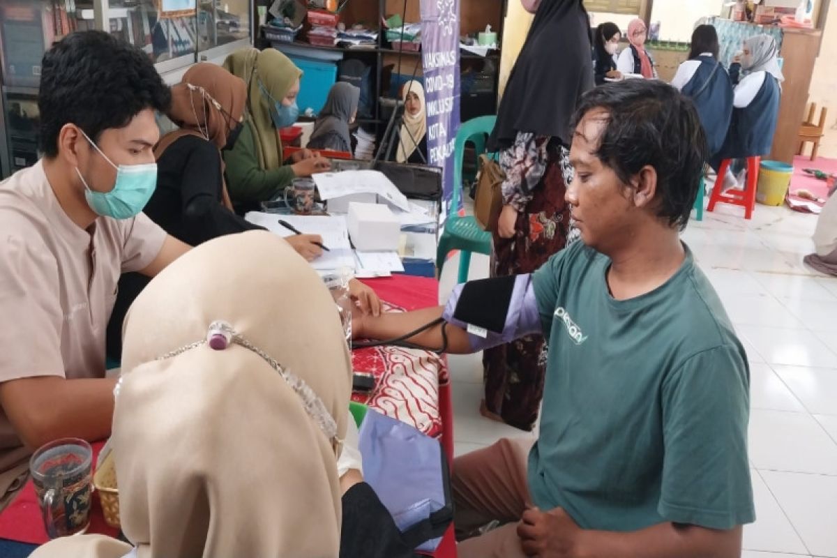 Pemkot Pekalongan gandeng Migrant Care lakukan vaksinasi inklusif massal