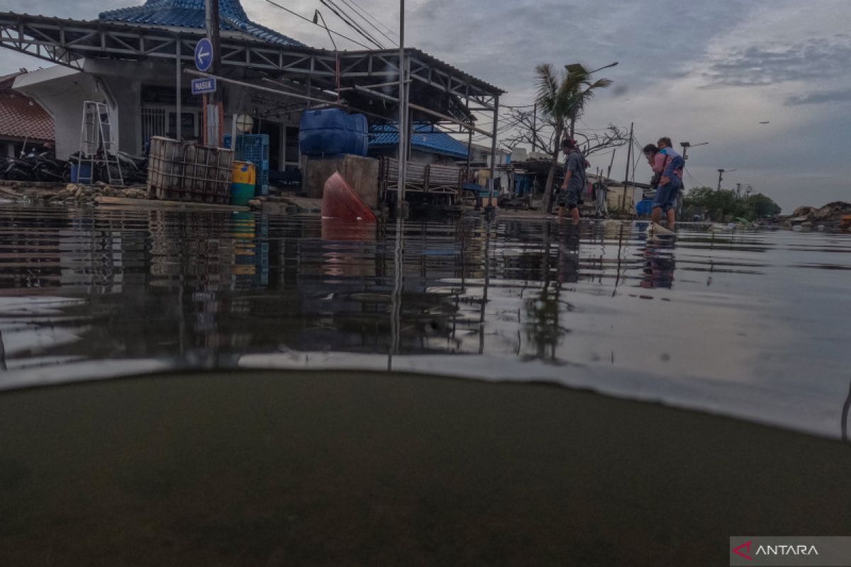 BPBD DKI Jakarta minta warga waspadai banjir rob