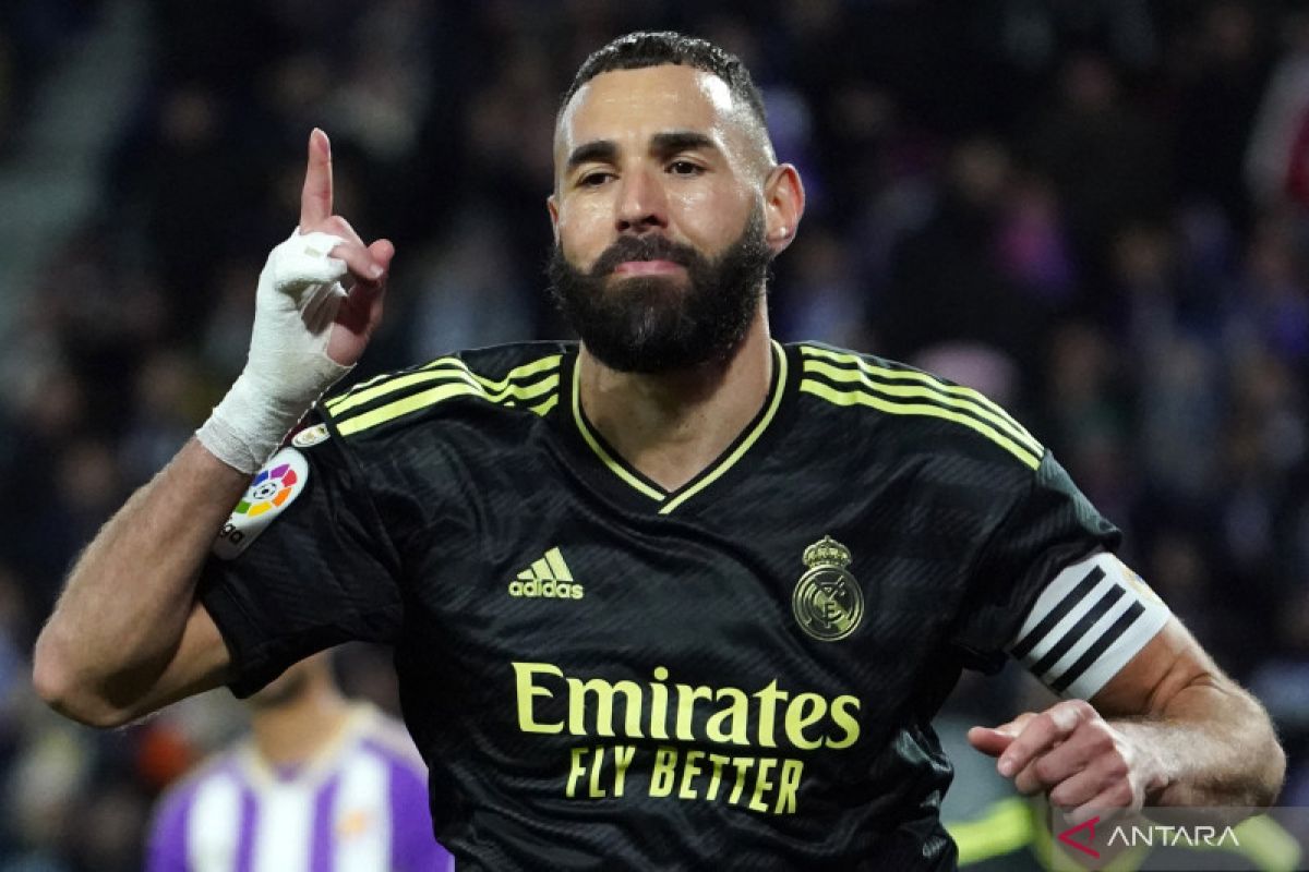 Real Madrid kalahkan Real Valladolid 2-0