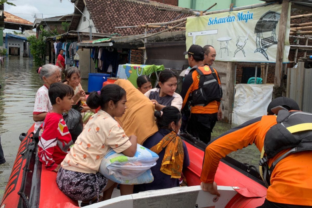 Banjir Semarang, beberapa titik masih tergenang