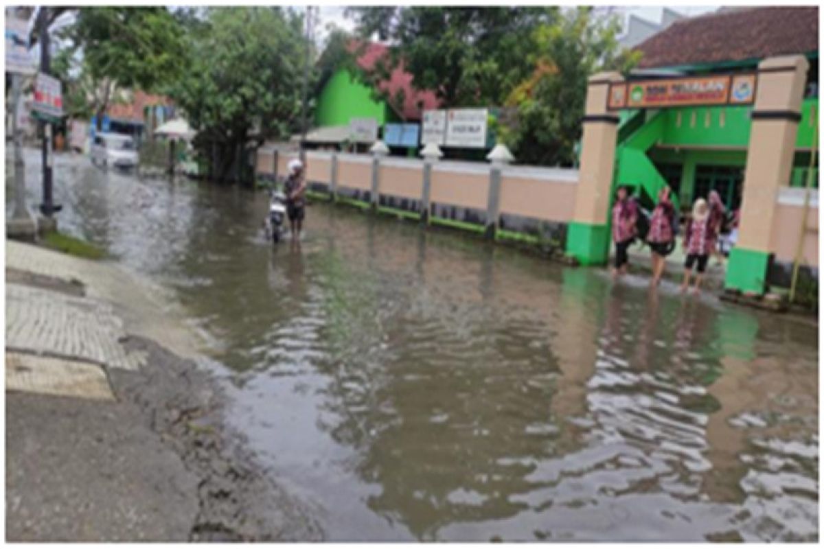 Pantauan banjir di Semarang