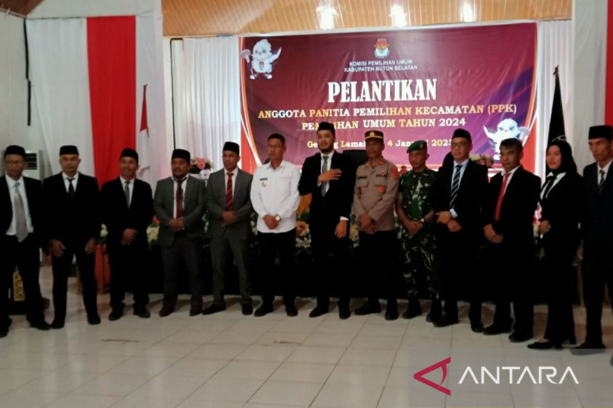 Bupati harap anggota PPK Buton Selatan dilantik bekerja profesional