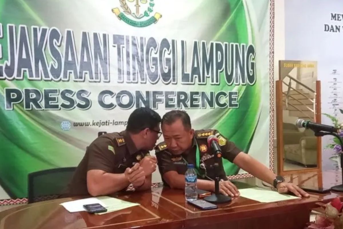 Kejati Lampung periksa dua oknum jaksa