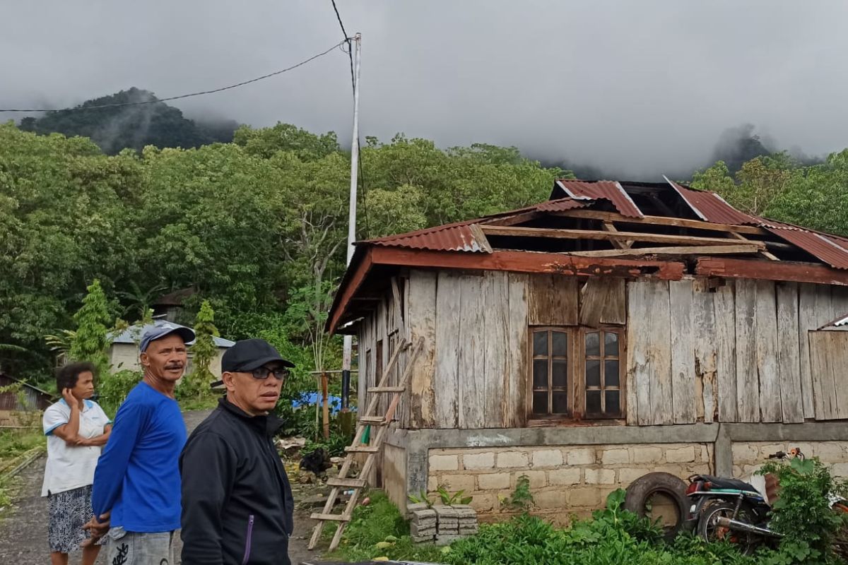 BPBD ingatkan warga Manggarai waspada tanah longsor