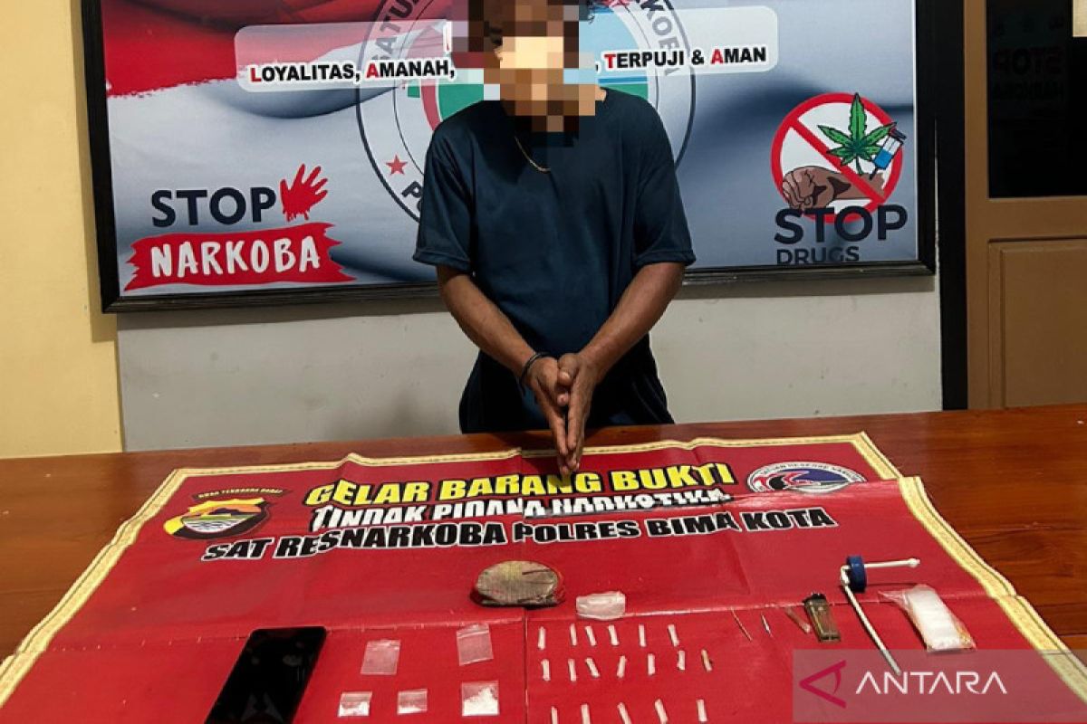 Polres Bima Kota menyita puluhan poket sabu-sabu dari pengedar