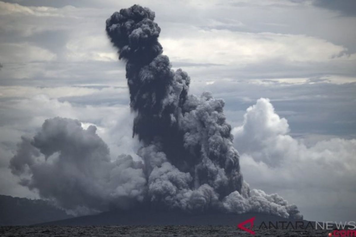 Kegempaan Gunung Anak Krakatau terjadi sebanyak tiga kali