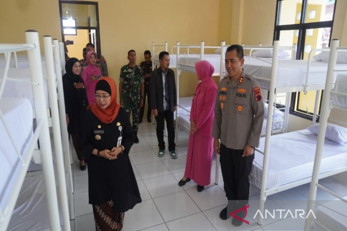 Pemkab Batang hibahkan Rp1,34 miliar pembangunan barak dalmas