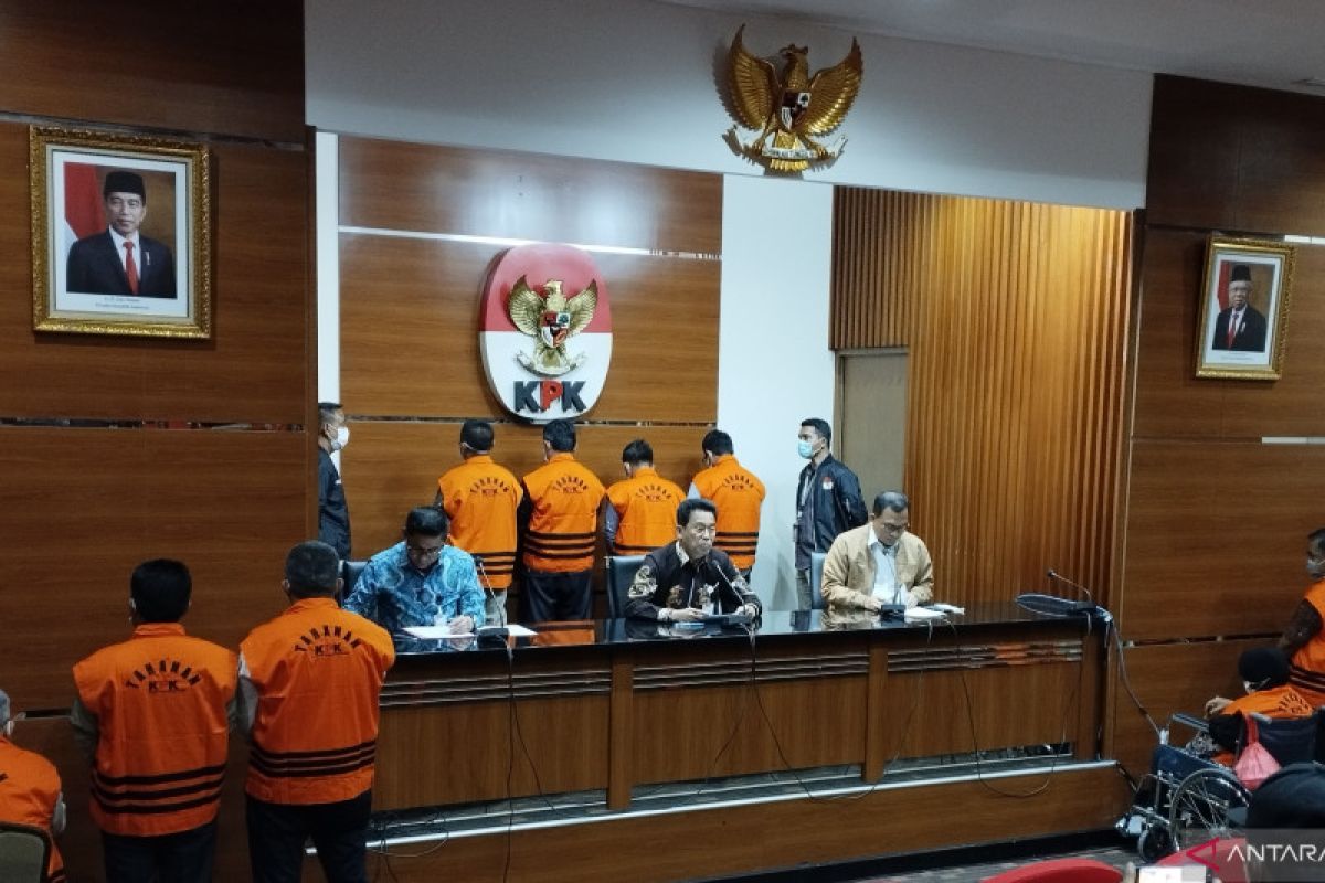 Suap pengesahan RAPBD, 28 eks anggota DPRD Jambi tersangka KPK