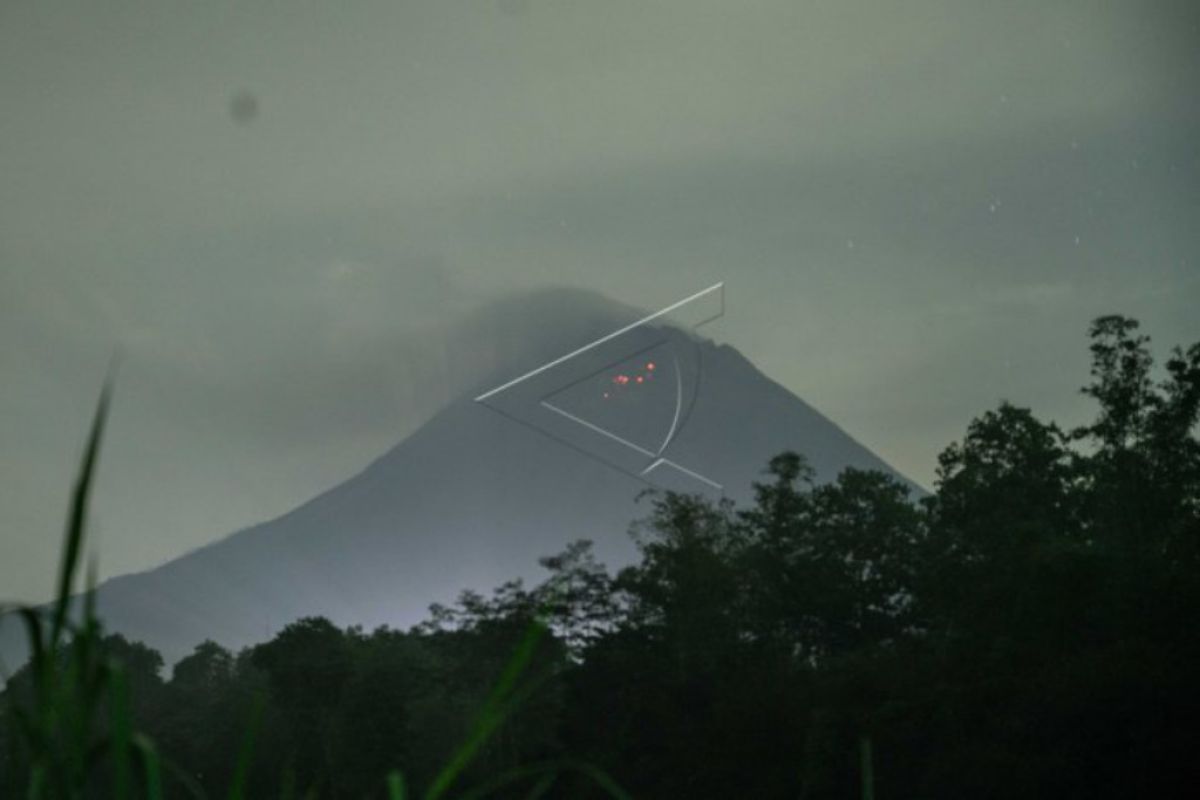 Suara guguran Merapi terdengar satu kali pada Selasa pagi, BPPTKG: intensitas sedang