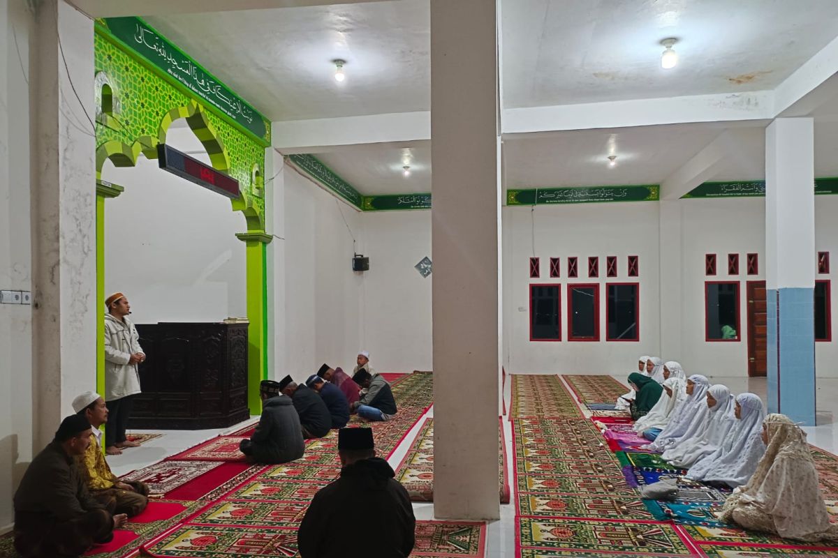 Upaya ramaikan masjid, Tim Dakwah Salingka Gumanti gelar Subuh On The Road