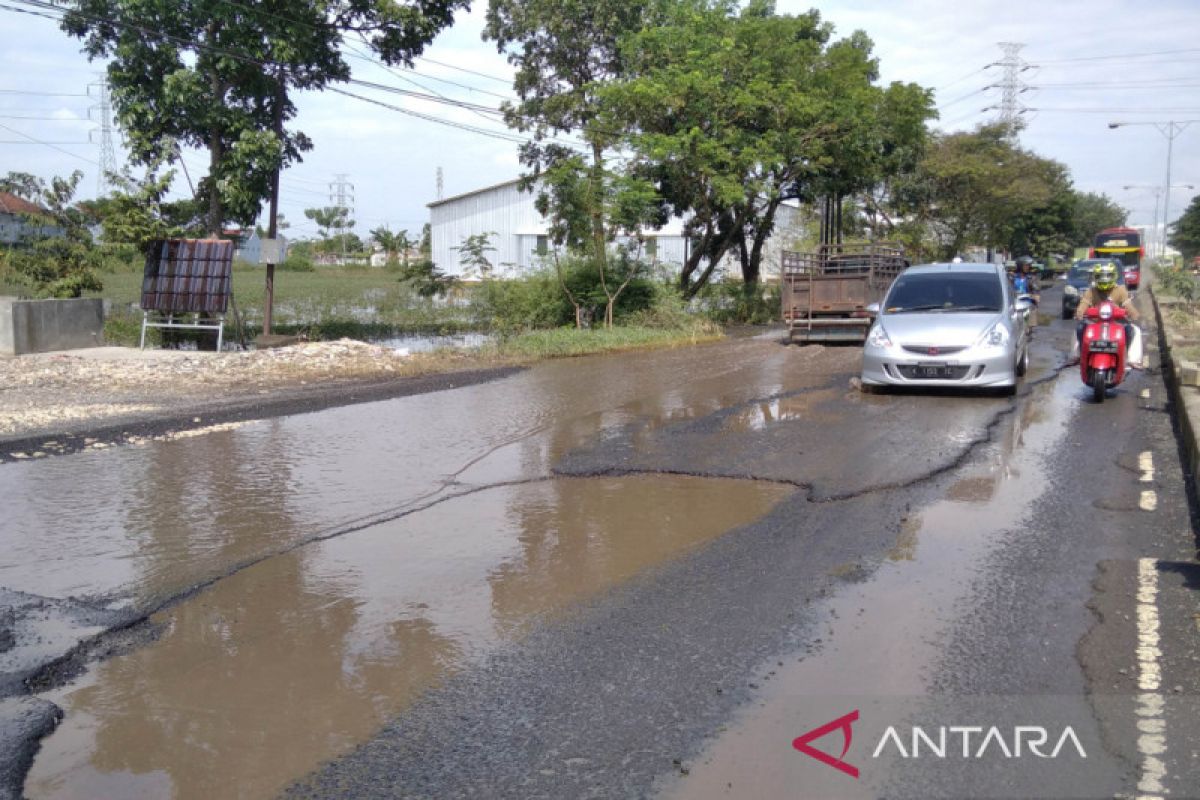 Jalan rusak di Kabupaten Kudus capai 166  kilometer