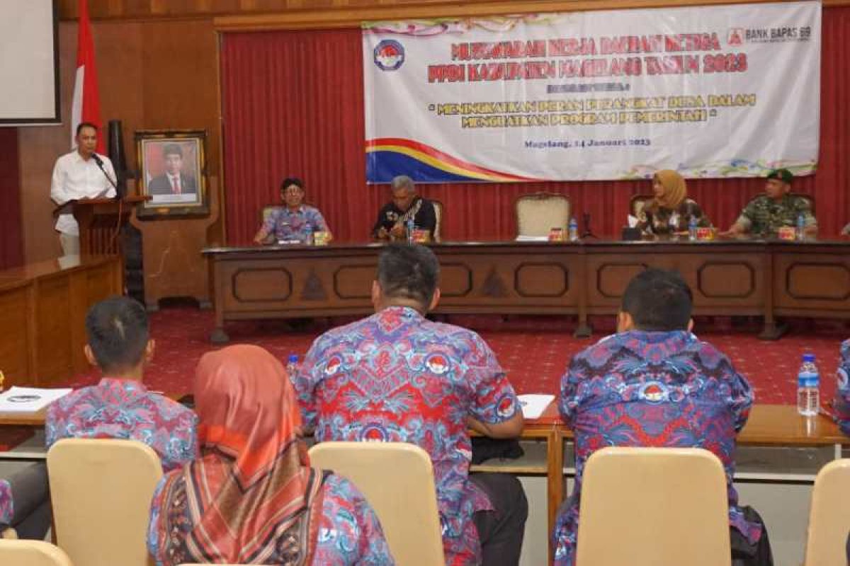 Perangkat desa Kabupaten Magelang diharapkan selaras program pembangunan pemerintah