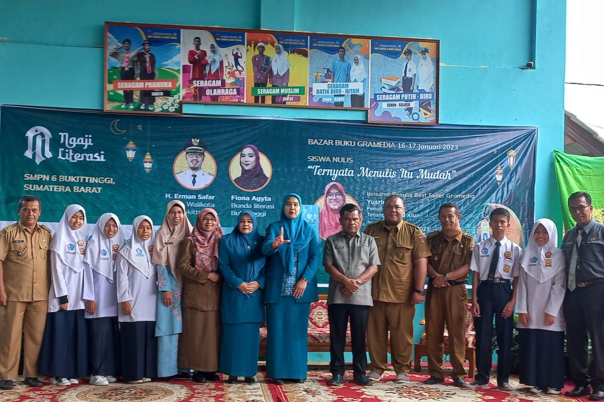 Siswanya menulis hingga Asia Tenggara, SMP 6 Bukittinggi Ngaji Literasi tingkatkan kemampuan berbahasa