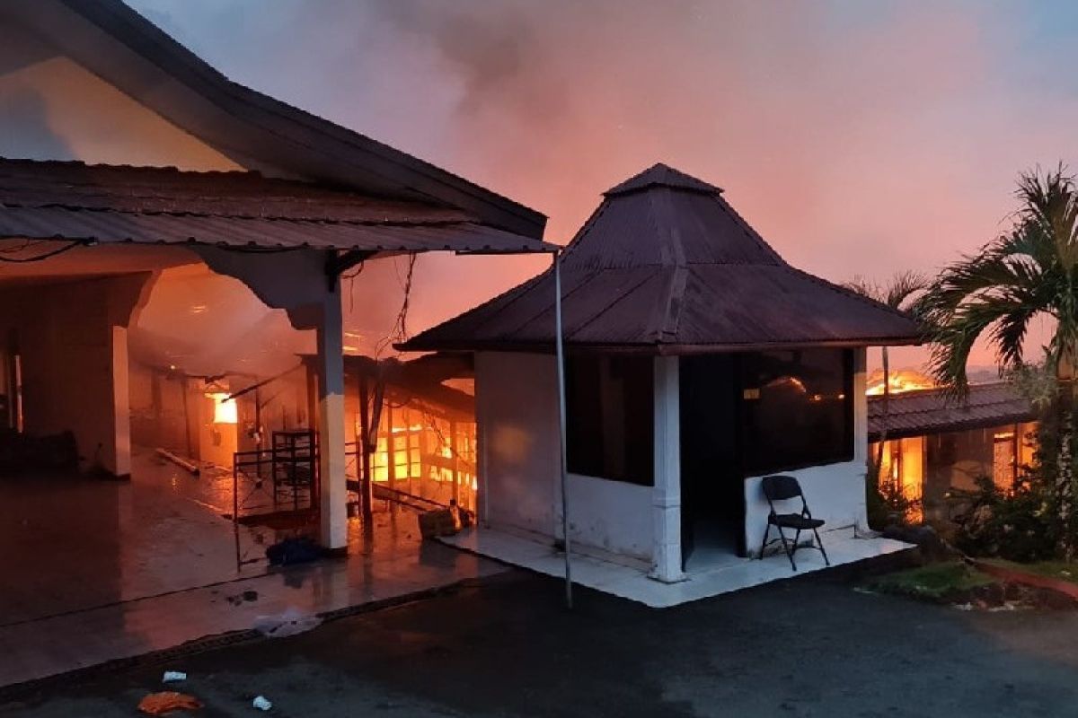 Kebakaran di rumah dinas Kapolda Papua diduga akibat arus pendek