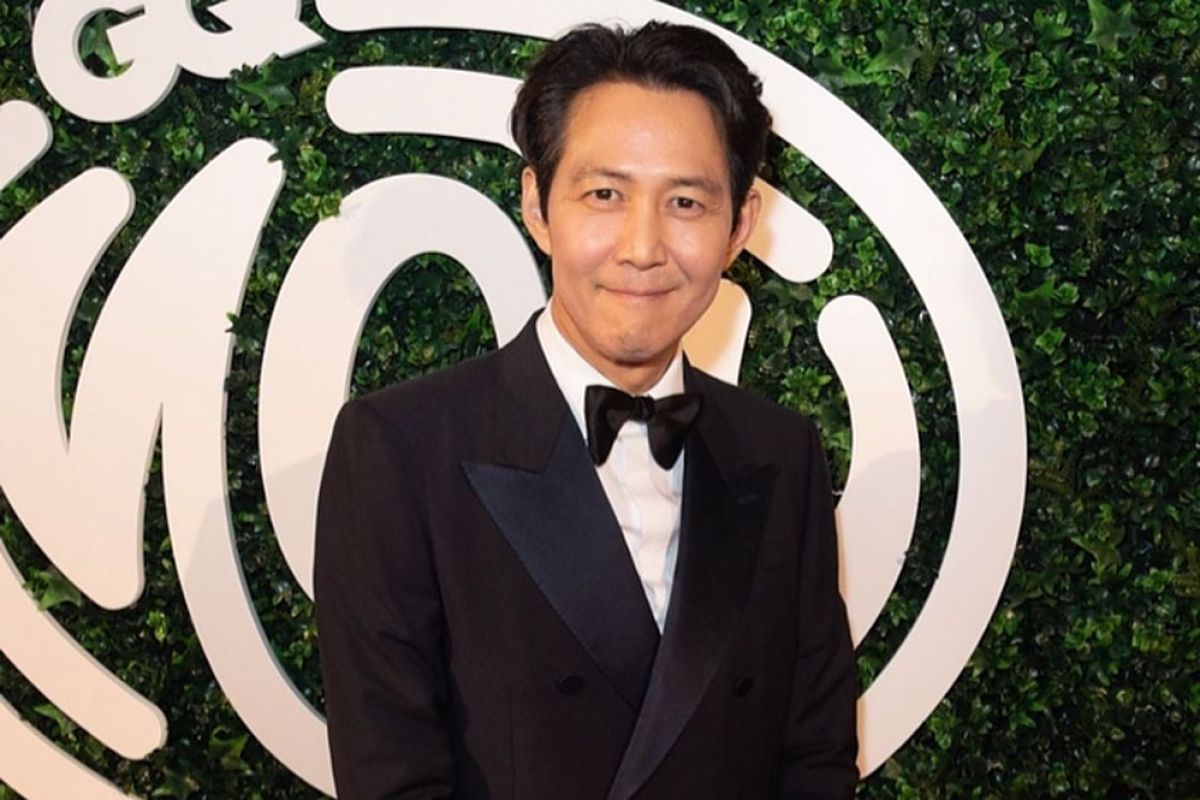 Lee Jung Jae dinobatkan jadi Pembuat Film Baru Terbaik lewat "Hunt"