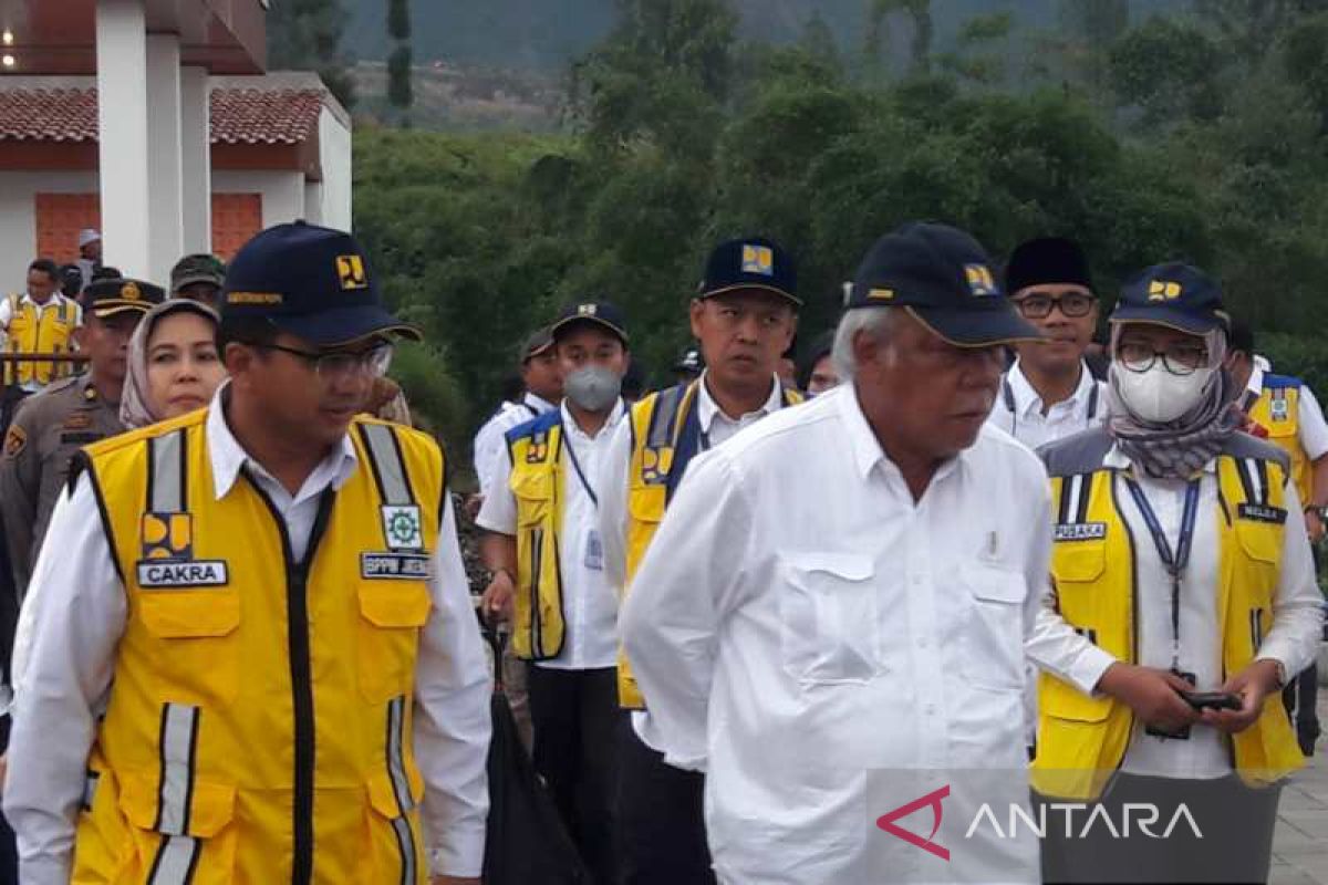 Menteri PUPR pastikan jalan tol Bawen-Yogkakarta tidak kepras bukit