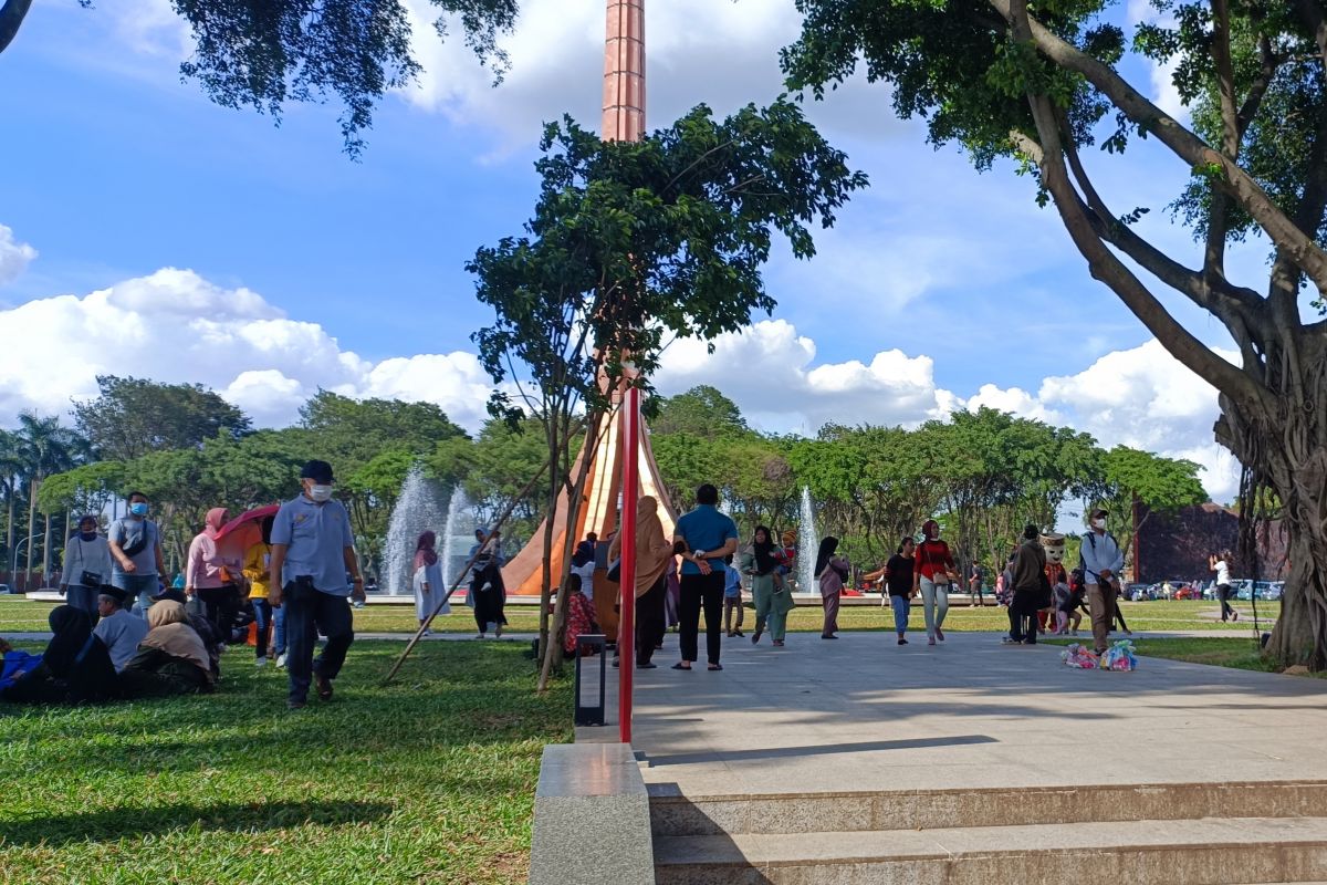 Pengunjung TMII sebanyak 13.820 orang saat Imlek