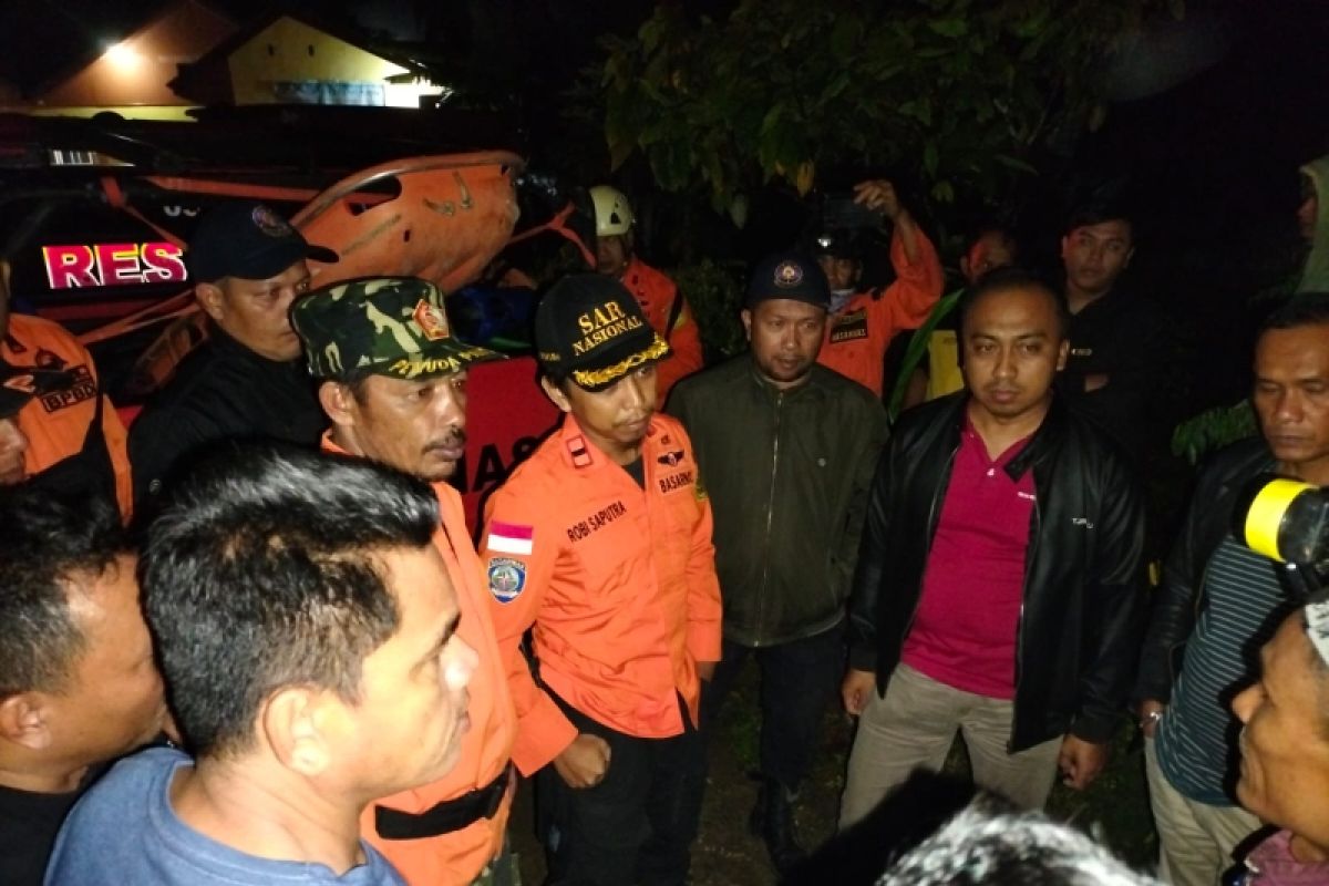 14 orang yang tersesat di hutan di Limapuluh Kota dievakuasi