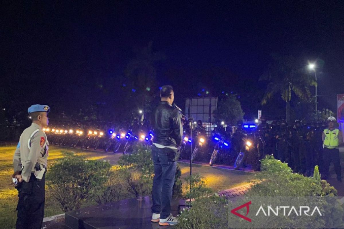 Polresta Kendari patroli skala besar mitigasi tawuran pada malam hari